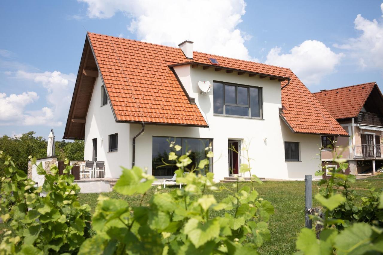 Winzerhof Familie Kloeckl Lägenhet Klöch Exteriör bild